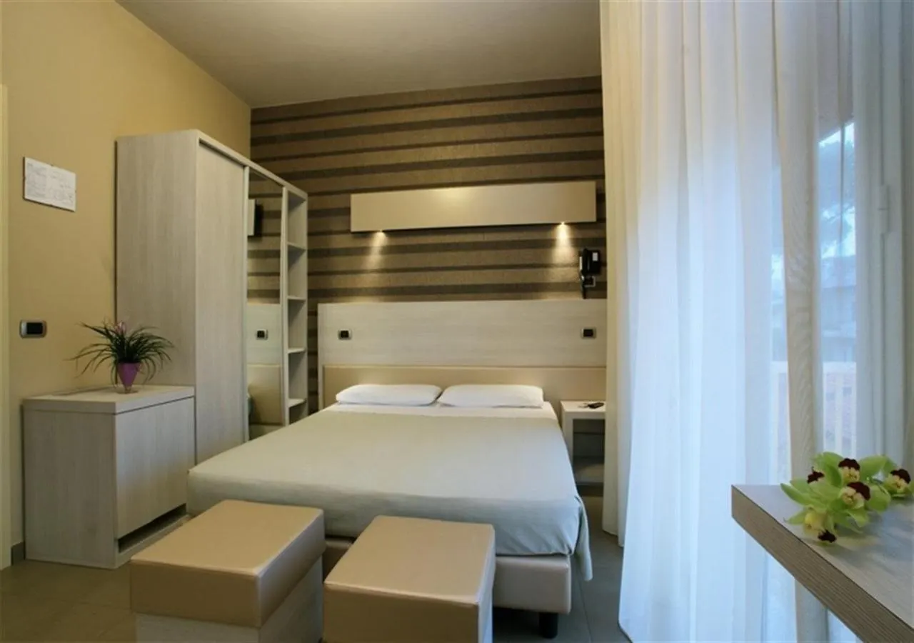 Hotel Rosenblatt Cervia 3*,